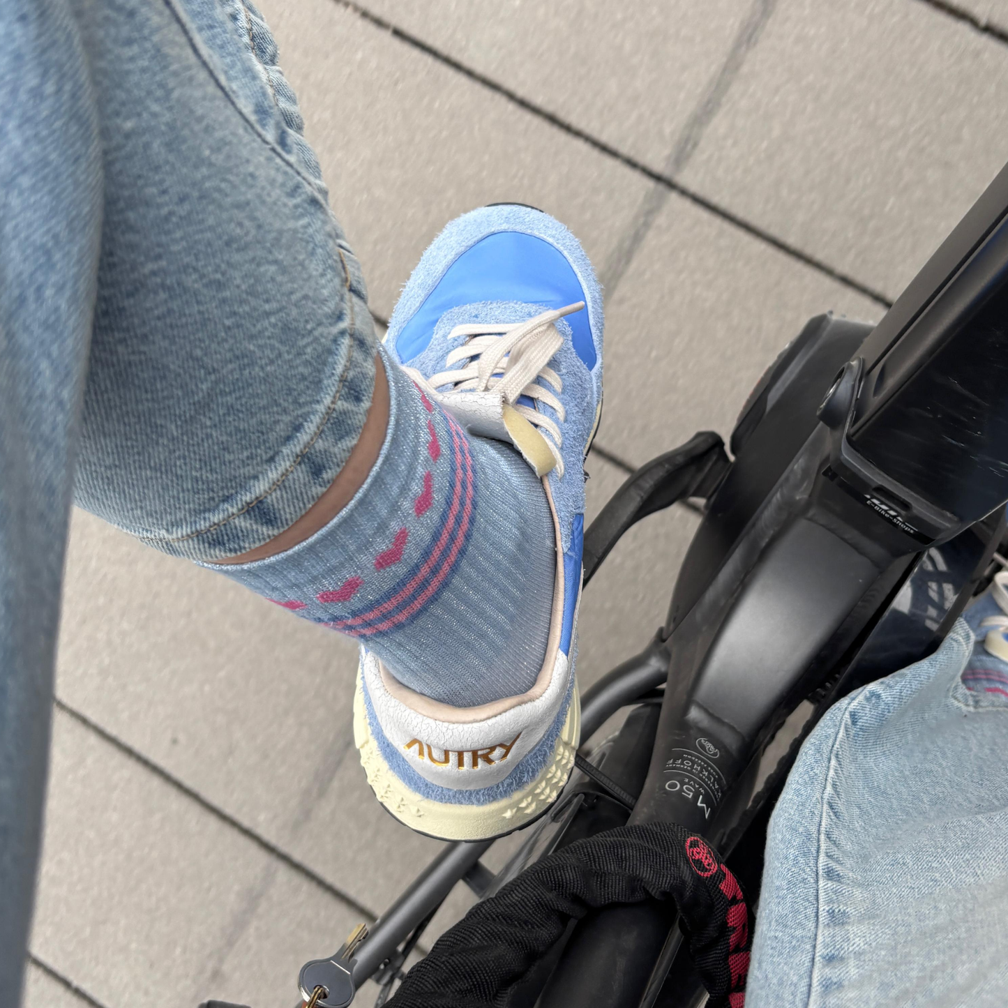 Socke Herzchenkette  glitter light blue